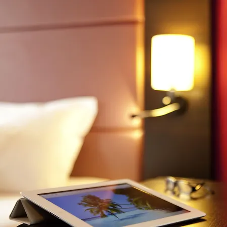 Hotel Accueil Pigalle Montmartre - Renove 3*