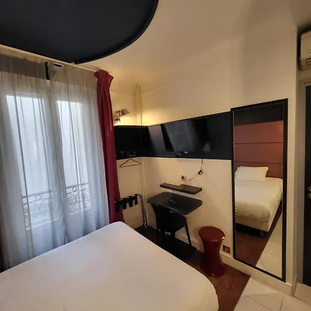 Hotel Accueil Pigalle Montmartre - Renove 3*