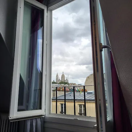 Accueil Pigalle Montmartre - Renove Hotel