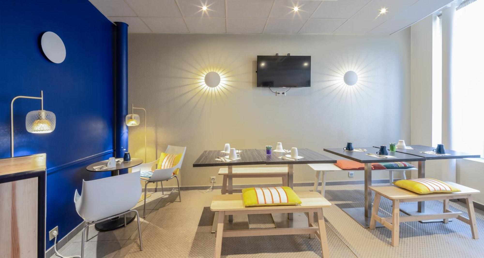 Accueil Pigalle Montmartre Parigi