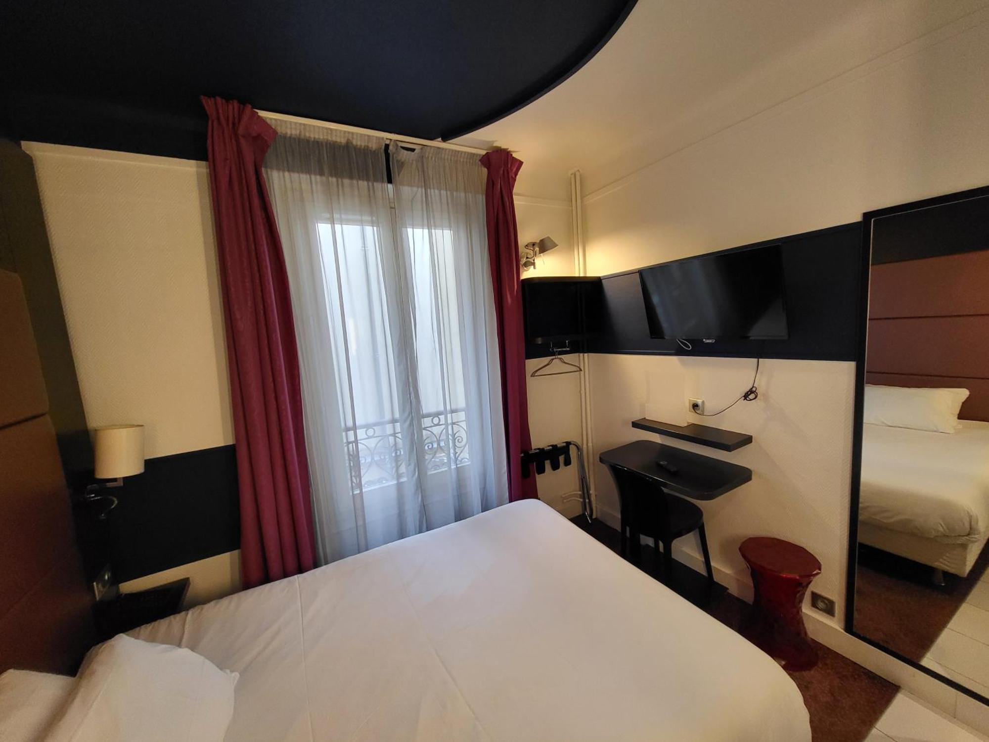 Accueil Pigalle Montmartre 3* Paris