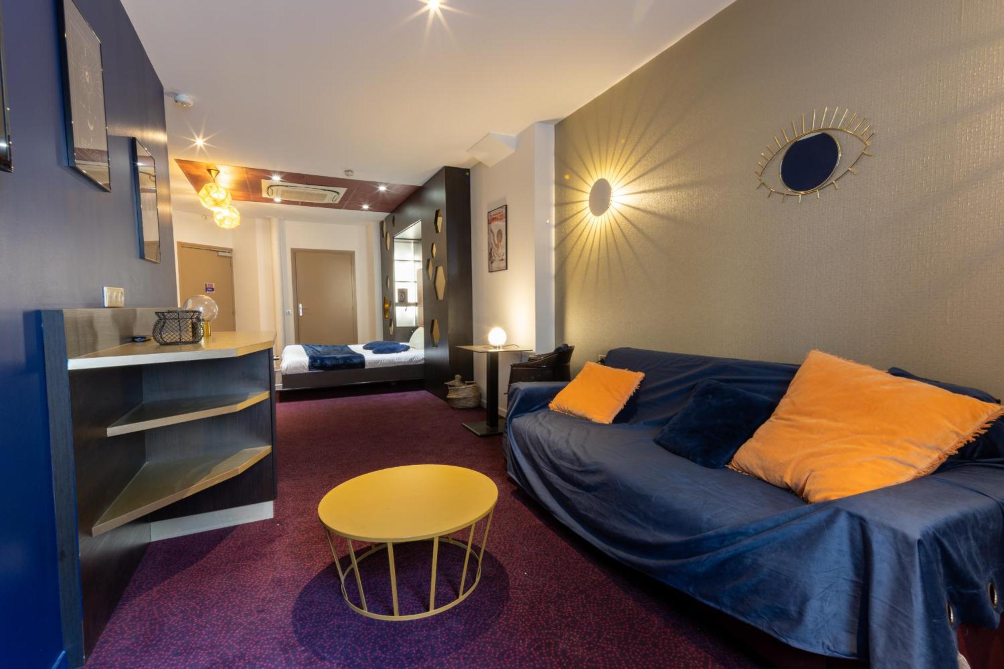 Accueil Pigalle Montmartre 3*