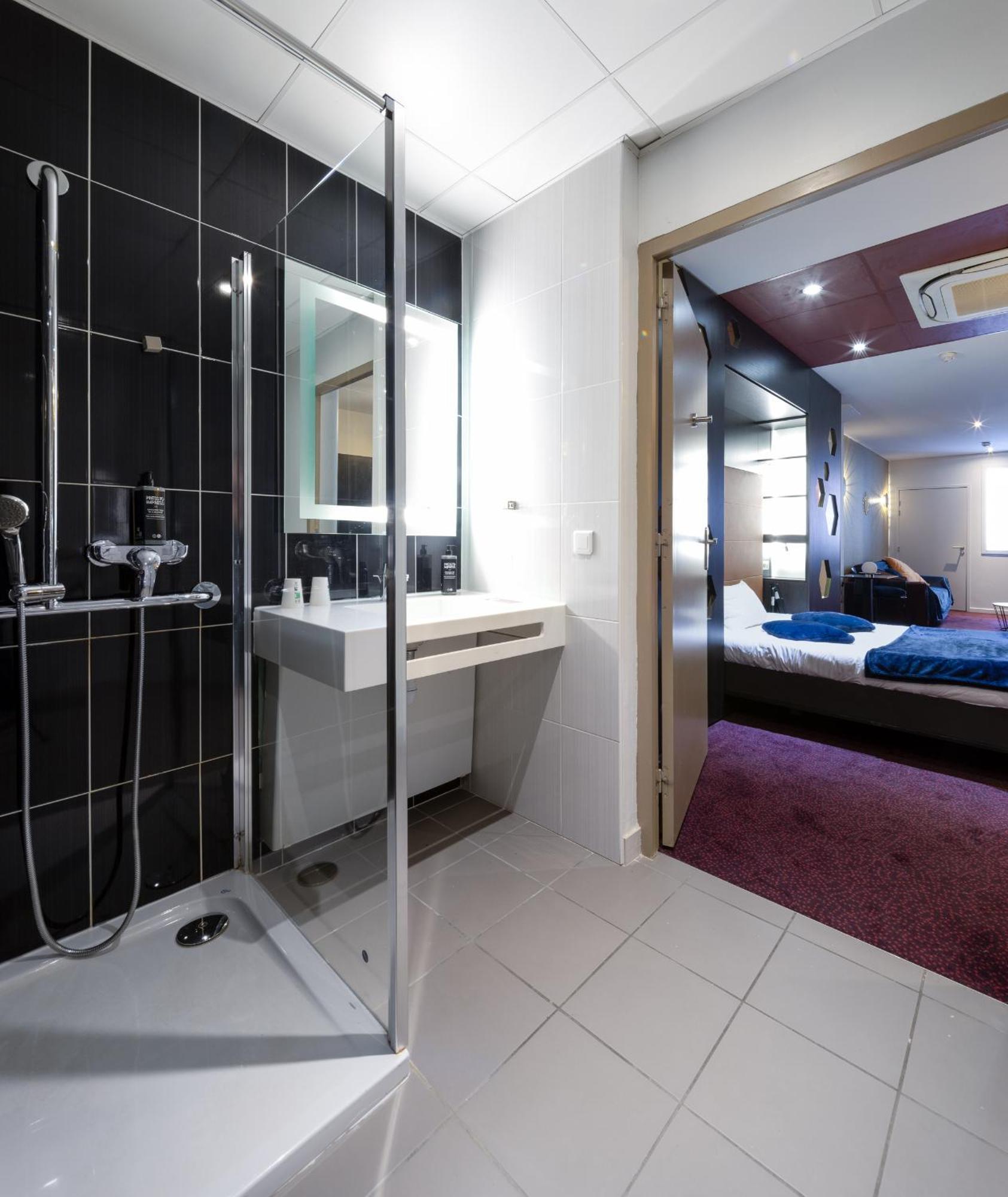 Accueil Pigalle Montmartre Hotel 3*