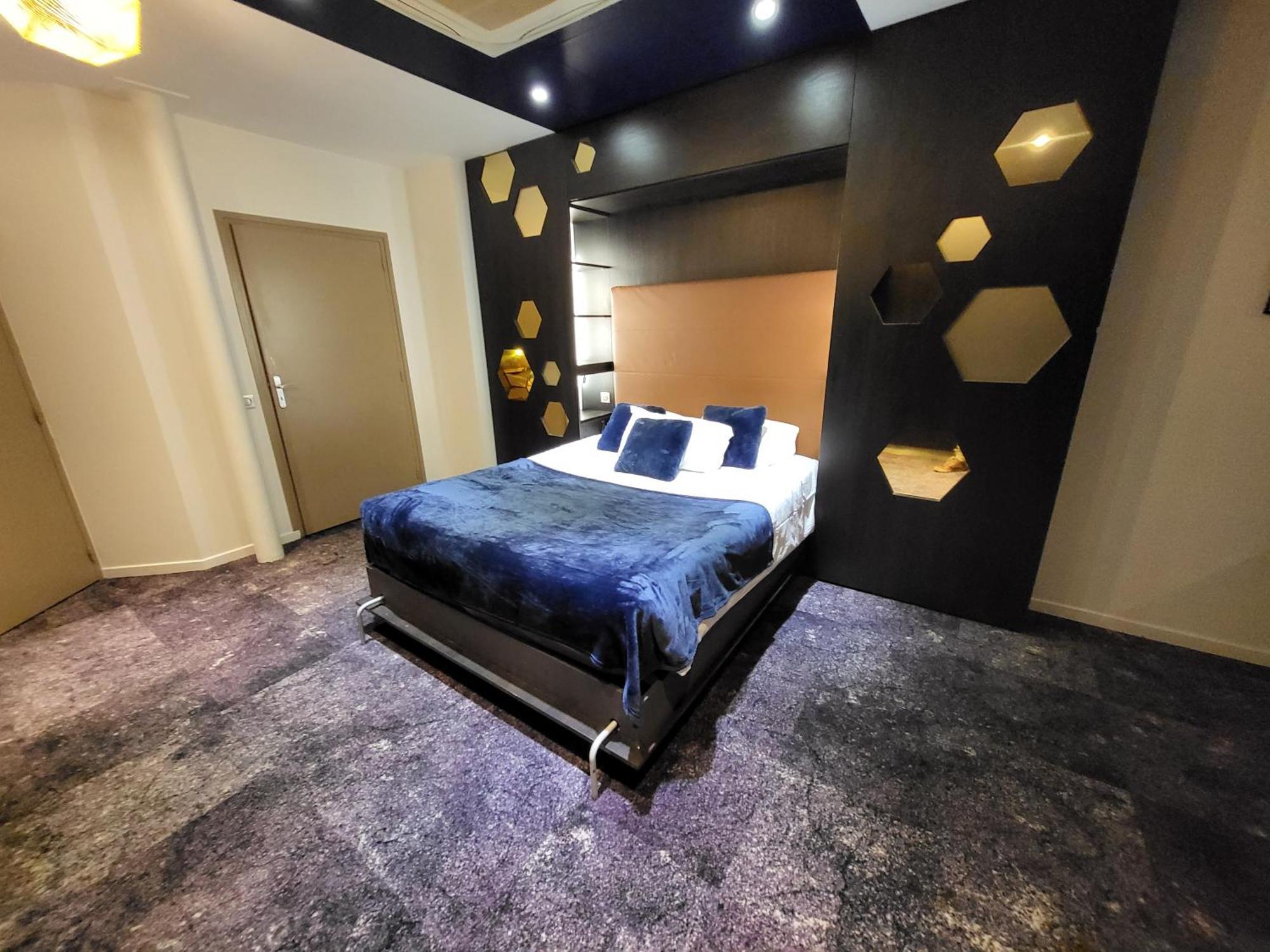 Hotel Accueil Pigalle Montmartre 3*